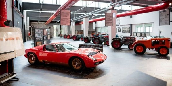 MUSEO FERRUCCIO LAMBORGHINI - Funo di Argelato (BO)